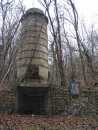 Das war wohl nichts (Kalkofen der Nachkriegszeit, welcher wohl nicht recht funktionierte)